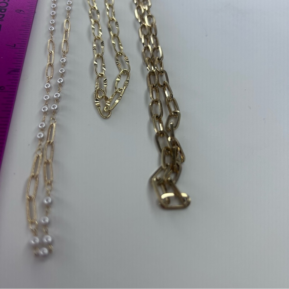 Elegant Gold Layered Necklace - Picture 11 of 11